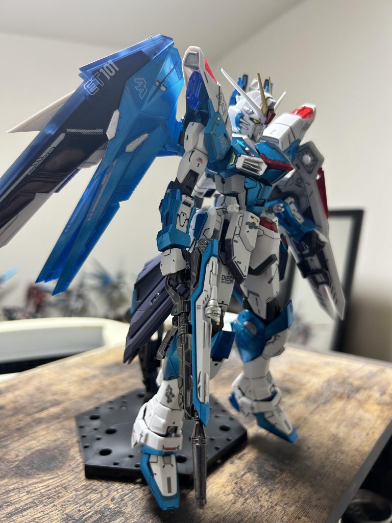 所々に3Dメタリックシールを使いました。いいアクセントになりますね。