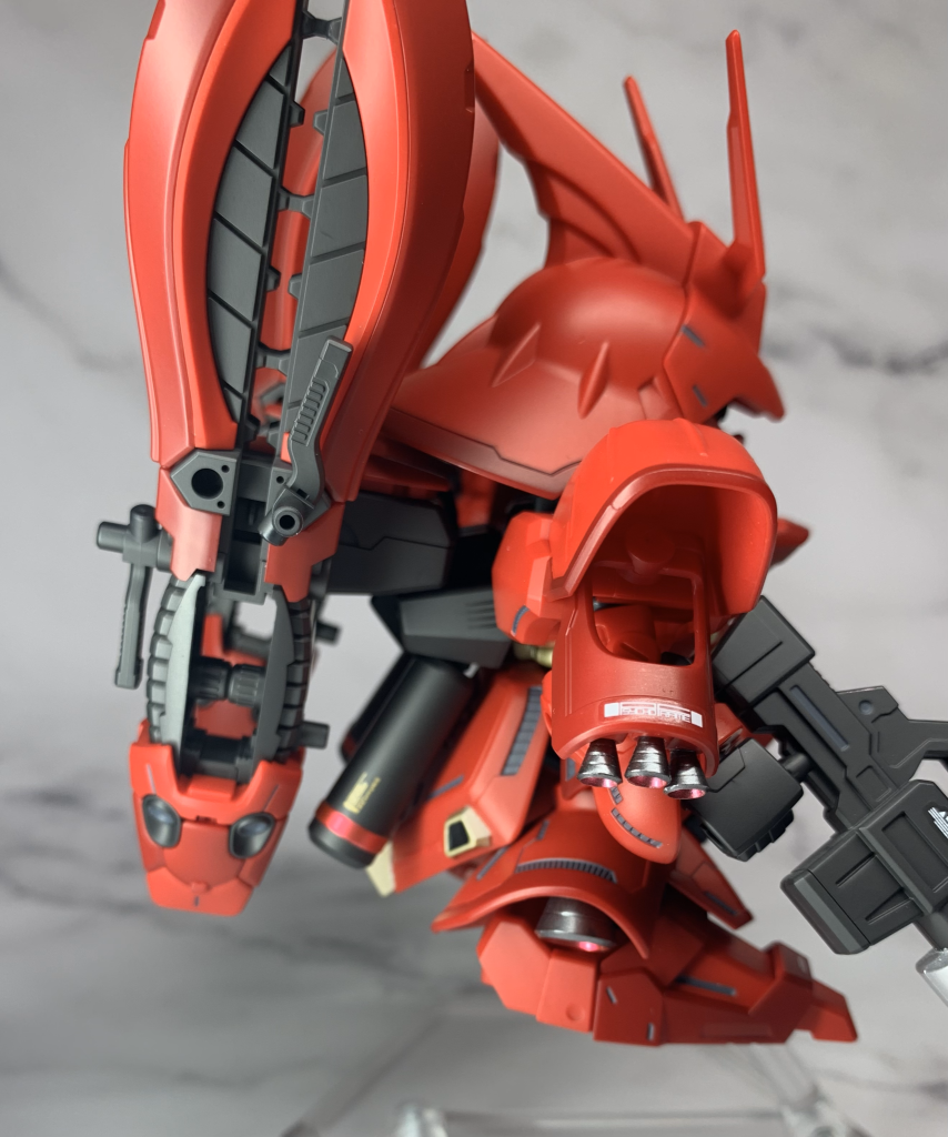 肩と足のバーニアはコトブキヤのものに変更しました。