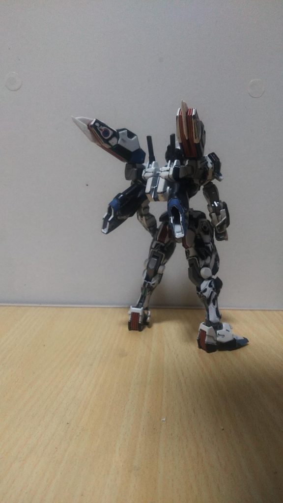 バックショット削り込みによる上半身と下半身のアンバランス差が よく分かると思います。