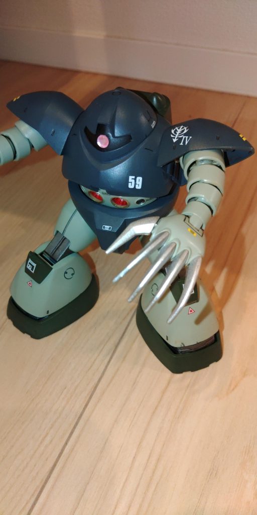 今回もあまり塗料消費キャンペーンでオリジナルカラーです。胸の数字はありきたりですが、、、