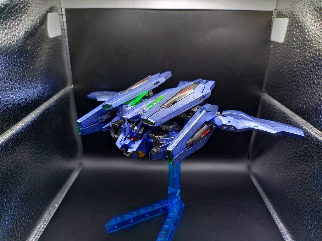 ◯MA形態リーサルモードでもマグナムモードでも使用する高速移動形態。機体を覆うビームシールド発生可能なビーム砲と巨大なウィングが特徴で、ビームシールドによる防御力の向上とウィングによる飛行の安定により、元のマグナムより扱いやすい素人向きの飛行形態になります。