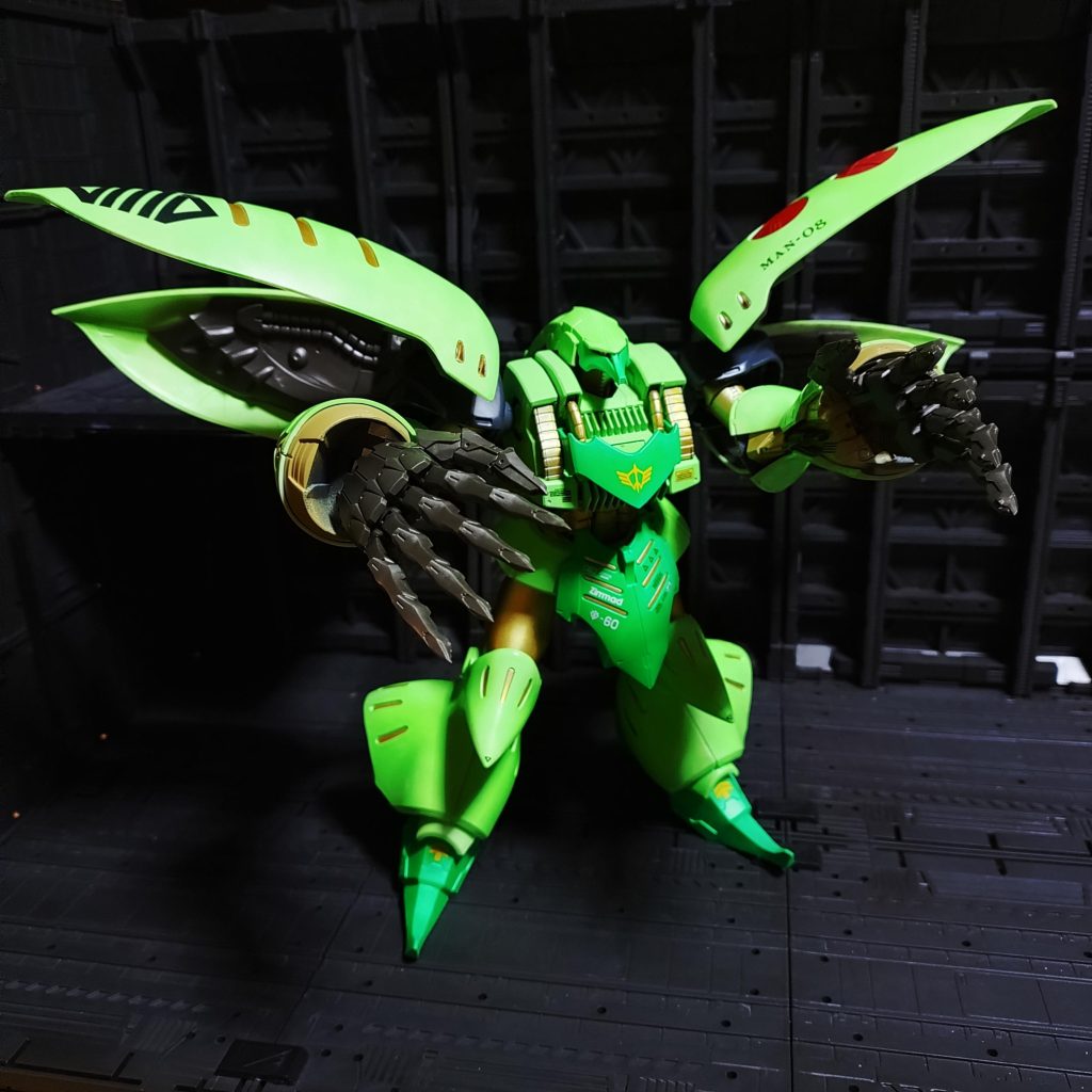 パイロットはもちろん我がジオン軍のトップ「ララァ・スン大尉」