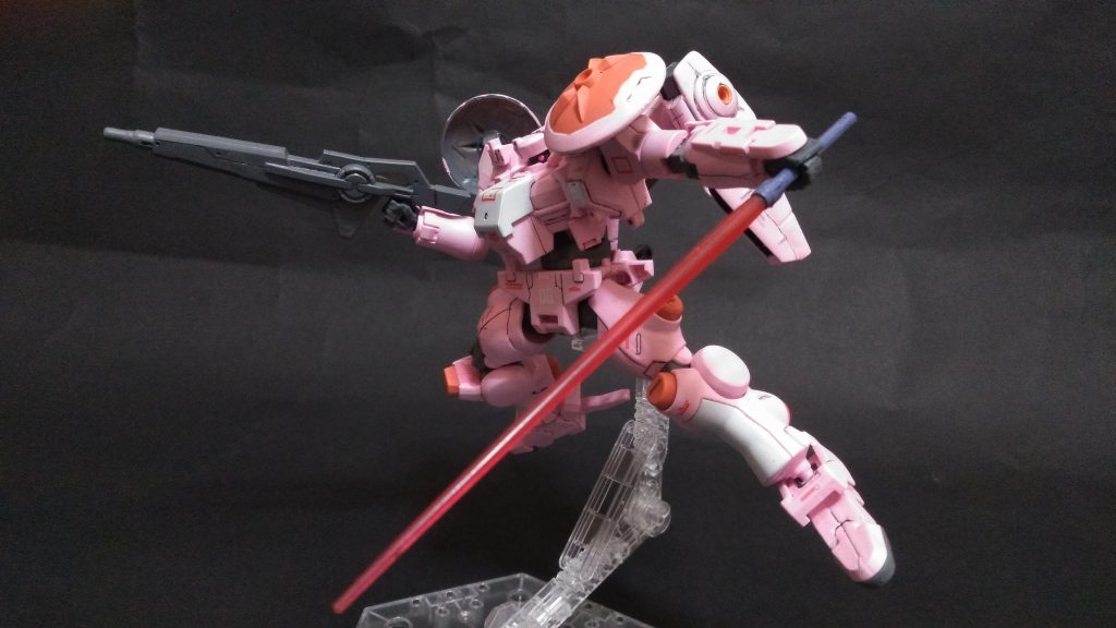 ビームサーベル　旧キット1/144シェンロンガンダムのビームグレイブを短くしたものを使用。