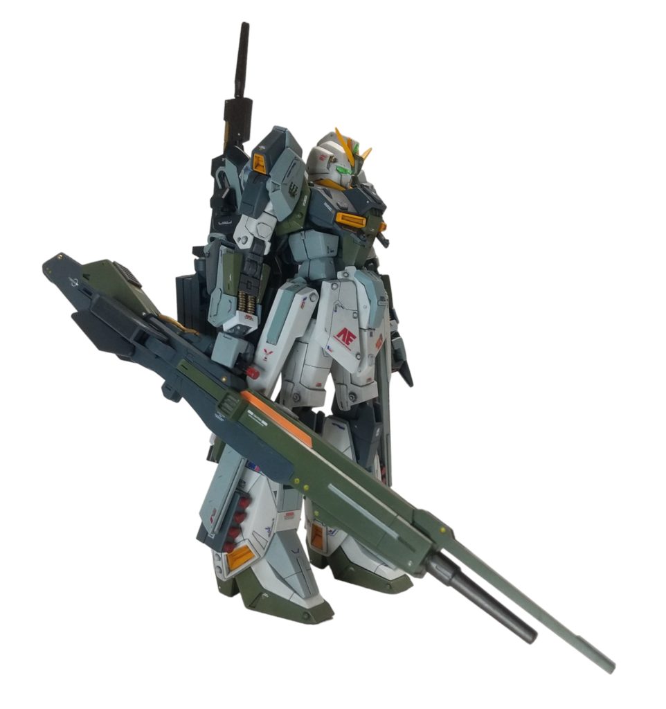 I:そしてハイパーメガランチャー!!おっと🤤が。。。ビームライフルも背中にマウント!!