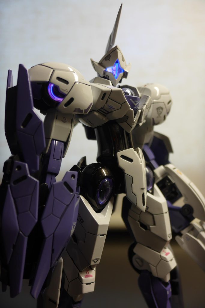 その他、下腕を2mm延長したり太ももや各パーツの筋彫り追加などいろんなことやってます。製作期間4ヶ月。なかなか楽しんで作り込みできました。今回初投稿となります。ご覧頂きありがとうございました。