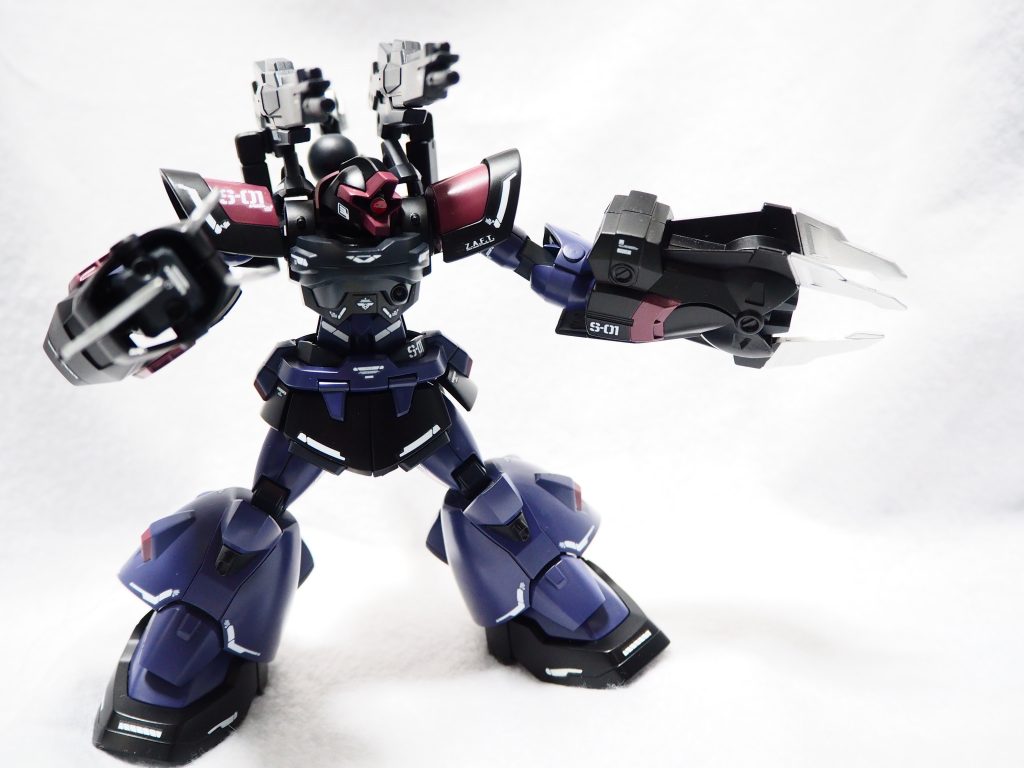 更に装備を手持ちにしてズゴッグごっこモード。