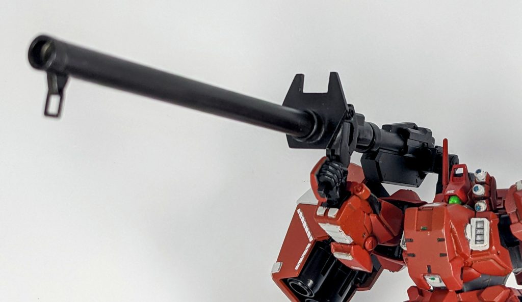 なんやかんやで元の世界に戻れる方法が見つかり帰ることになったアポリー。謎のメカニック「アンタに頼まれた通りアンタの組織のロゴをラーズディアスにマーキングしといたぜ！」アポリー「ラーズディアス？コイツの名前か？」謎のメカニック「そうだよ！改造したのは俺だから名付け親も俺だ！いい名前だろ？」アポリー「ラーズディアスか…気に入ったよ！アンタにはいろいろ世話になったな！」