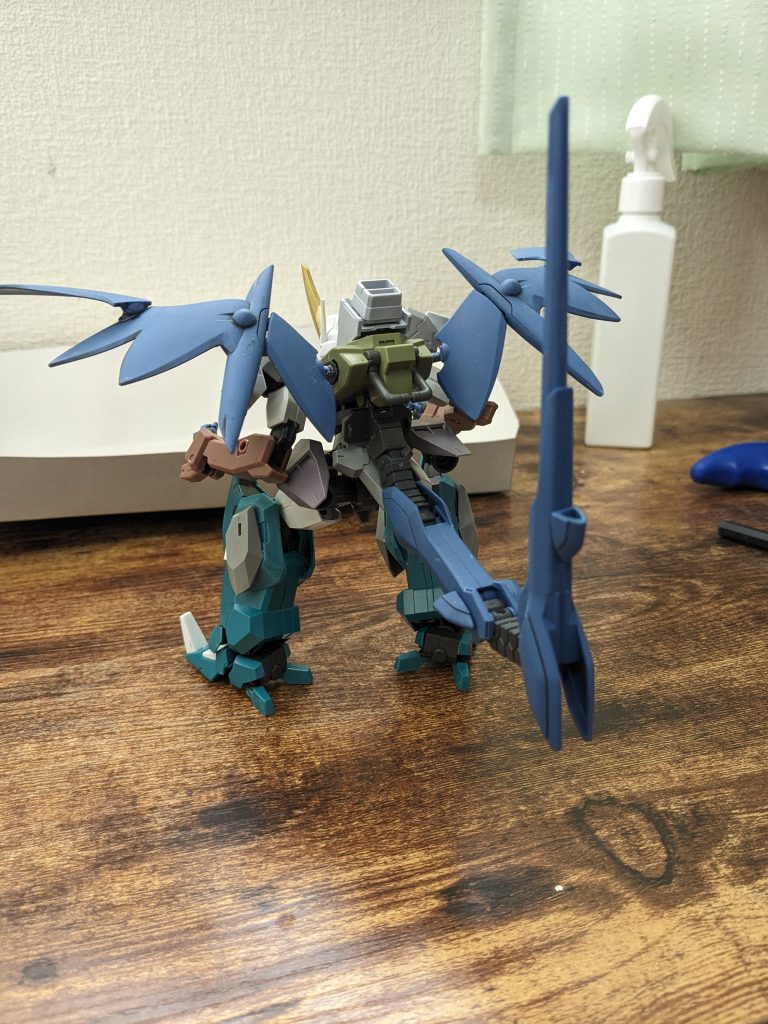 塗装レシピ目以外下地に黒サフ本体紫→gxメタルパープル+MSファントムグレー(1:1)本体赤→gxメタルレッド関節→メカサフheavyバックパック→グラファイトブラックデカールは水星の魔女のデカールを中心に貼りました。最後までご覧いただき、ありがとうございました🙇