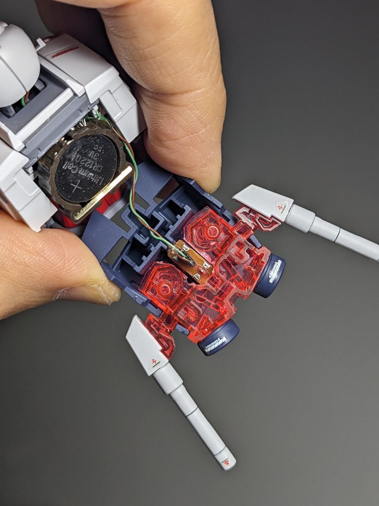 電池交換する際の配線の長さはこれ位で良いかな〜電池側や配線の固定にはUVレジンを使用してます