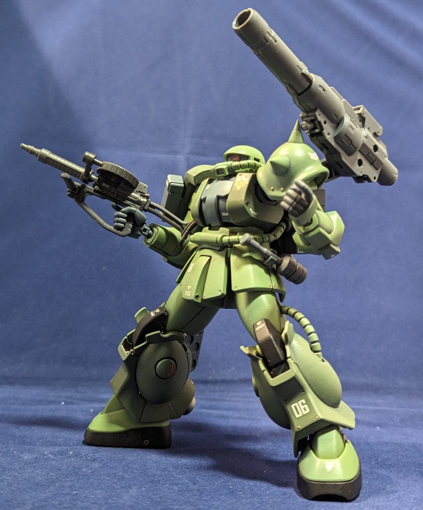 30MMの武器装備させてみましたが違和感ないですね、実はバックパック右側用のハードポイントもあったのですがそれも手首パーツと一緒にしまってたので見つからなかったですね。