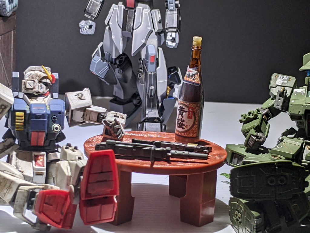 ???「よぉ、お疲れ様だな。」ジ&陸「お、帰ったか!」