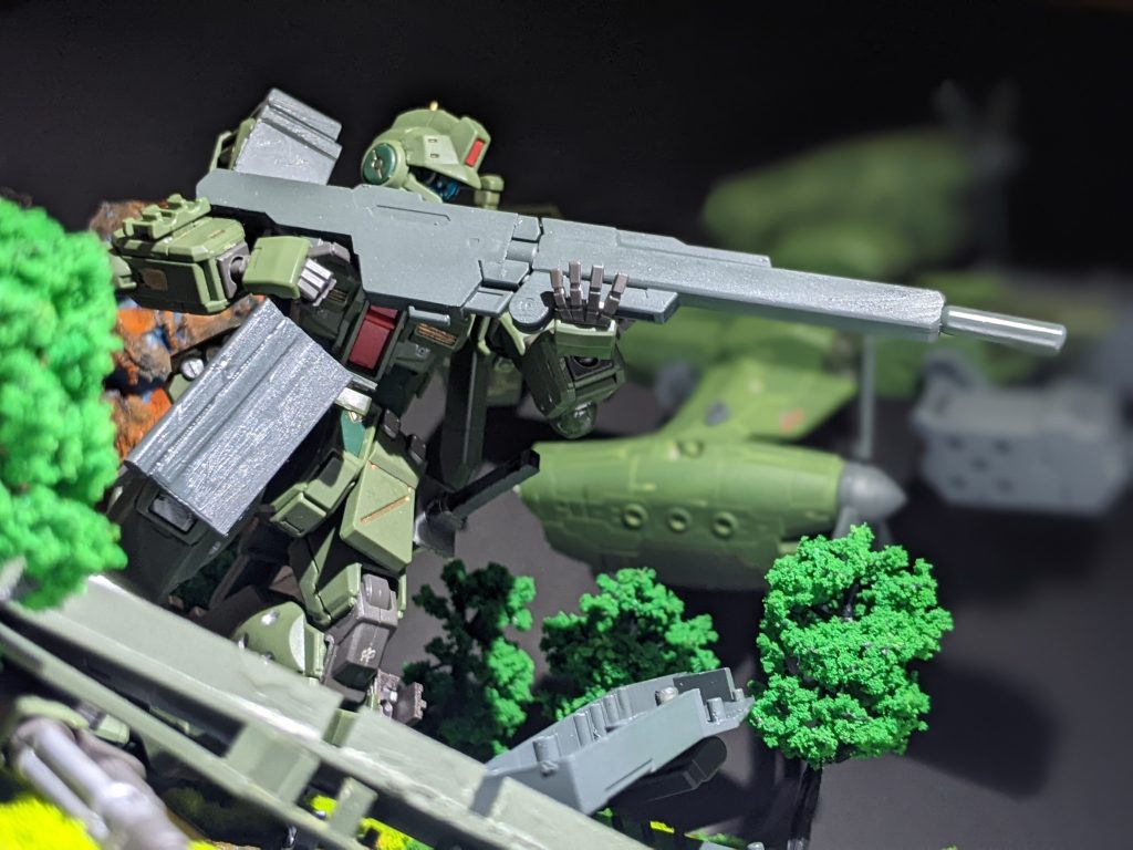 複合特殊スナイパーライフル モード【B】パイロットの技量に合わせて調整されたライフルのビームモード。一発の火力が凄まじく、最低値でも脚部を持ってく強力兵器。