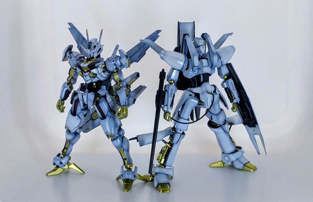 最後にモチーフにしたエルガイムとツーショット。これがやりたかった(笑)塗装レシピも同じにしてあるので写真写りが良い気がします✨あと狙ったわけではないのですが、ホルダー制服と同じような配色になったのは偶然です(笑)恐らく今年最後の作品になるかと思いますが、大好きなエルガイムをモチーフにしたガンダムを作れて楽しかったです!今回はいろんな発光ギミックを試しました。イタミテック氏のコピー紙、蛍光塗料、デカール等施したましたが蛍光塗料が一番綺麗に光りました💡来年もたくさんガンプラ作っていきたいです(^^)/最後までご覧いただきありがとうございました<(_ _)>