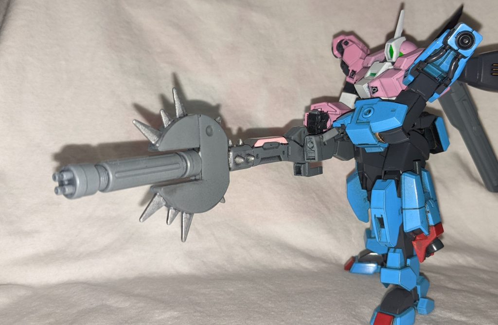 メイン装備は「レンチガトリング」