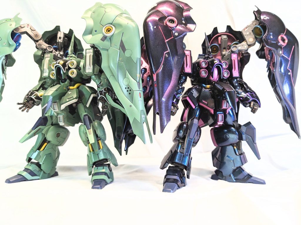 キュベレイMkⅡカラーのクシャトリヤとツーショット