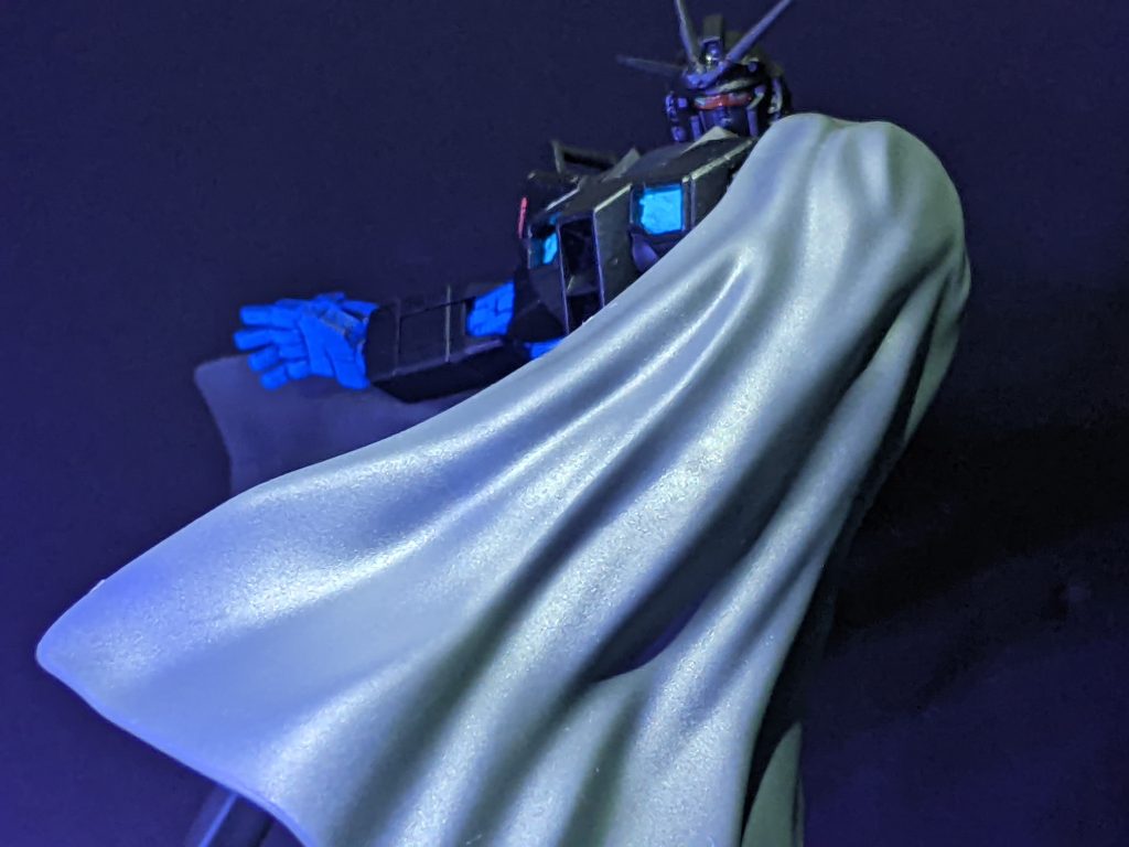 そしてやっぱり合わせにくいマント。合う30MMに買ったのでまた仕上げて作りたいと思ってたりなかったり。