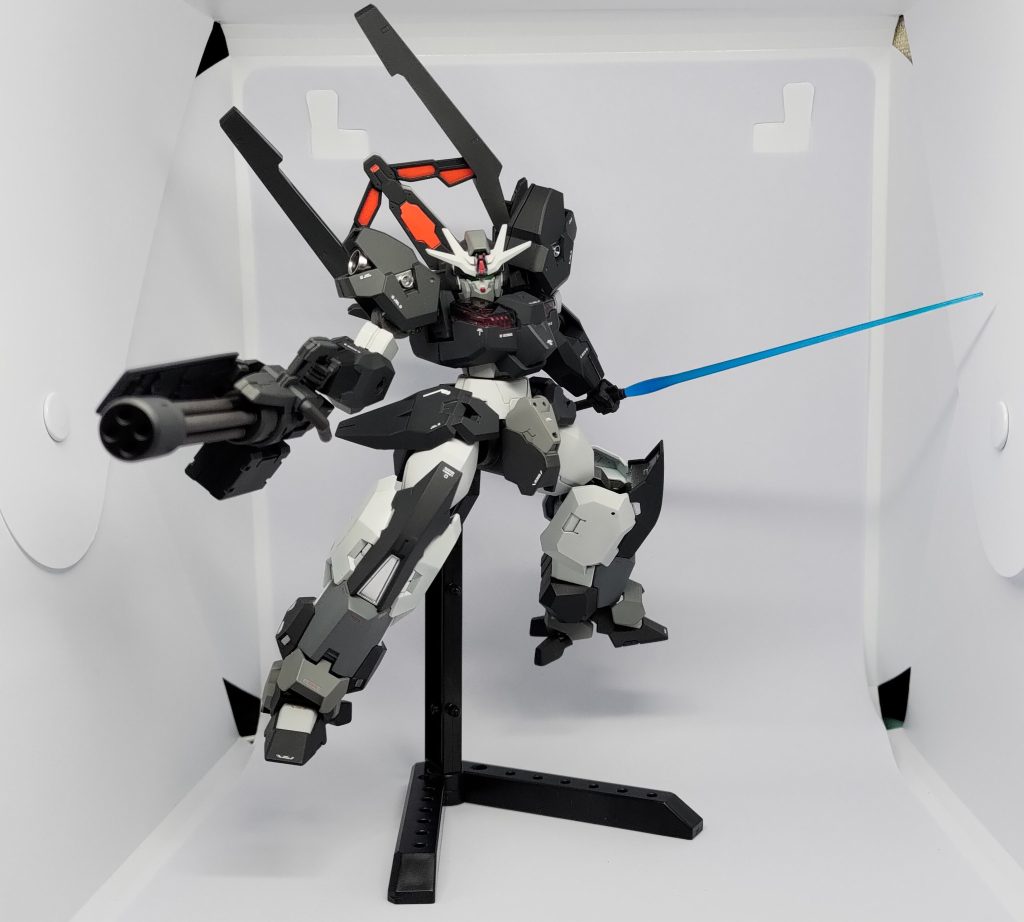 せまいのであれですが一応ポージングング等も問題なく取れます。