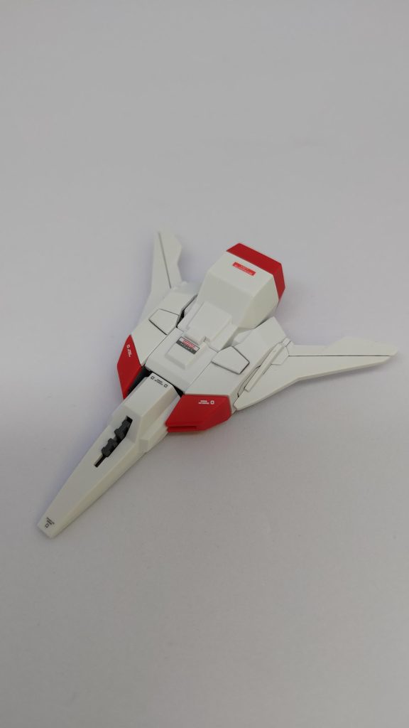 投稿しなかった一番の原因先端のパーツを紛失して萎えたので投稿していませんでした。それと色々デカールを貼ったのにバックパックに付けると何も見えなくなるのが判明したのも少し影響してます。