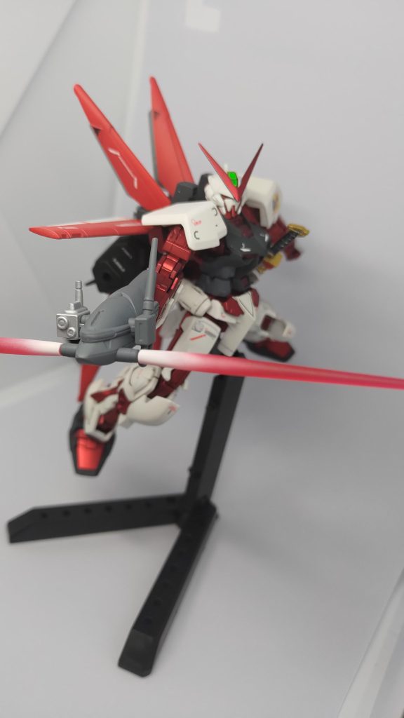 一応バクゥヘッドも塗装しました。ビームサーベル出すだけなので非稼働状態をイメージして単色で仕上げました。