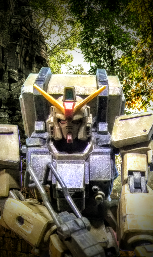 陸戦型ガンダム（りくせんがたガンダム、Gundam Ground Type）は、「ガンダムシリーズ」に登場する架空の兵器。有人操縦式の人型機動兵器「モビルスーツ (MS)」のひとつ。初出は、1996年に発表されたOVA『機動戦士ガンダム第08MS小隊』。『機動戦士ガンダム』に登場する地球連邦軍の試作機「ＲＸ−78　ガンダム」の品質規格落ち部品を基に生産された機体で、用途を陸戦に限定することでRX-78とほぼ同等の性能を得ている。ほかのガンダムタイプにはあまり見られない「量産型（ただし少数）」であることも特徴である。『第08MS小隊』劇中では、主人公シロー・アマダ率いる第08小隊所属の3機が登場し、のちにシロー機はガンダムEz８へと現地改修される。