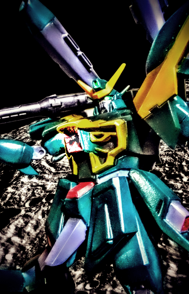 カラミティガンダム長射程ビーム砲を背中に二門、胸にはエネルギー砲、手にはプラズマバズーカと長距離砲撃戦を意識し、攻撃力を高めたMS。オルガが搭乗。型式GAT-X131