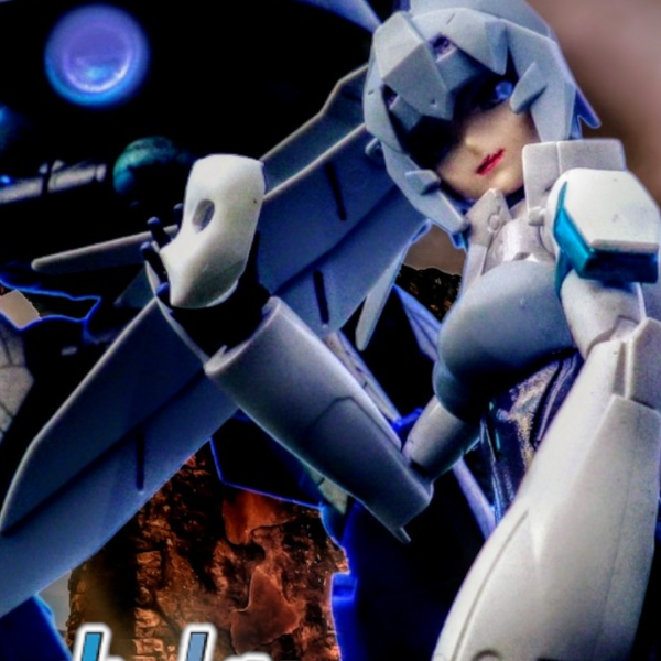  今回はガンダムビルド系の十周年記念で画像製作（メイン画像）（写真１参照）はメイン画像のフルサイズとなります😁（写真２参照）は別バージョンの画像となります😁作品一本分には足りなかったので「製作途中」ｘ２でのお披露目となりました💦※スマフォサイズの画像で見切れているので？タップして見て下さい😊（3枚目）