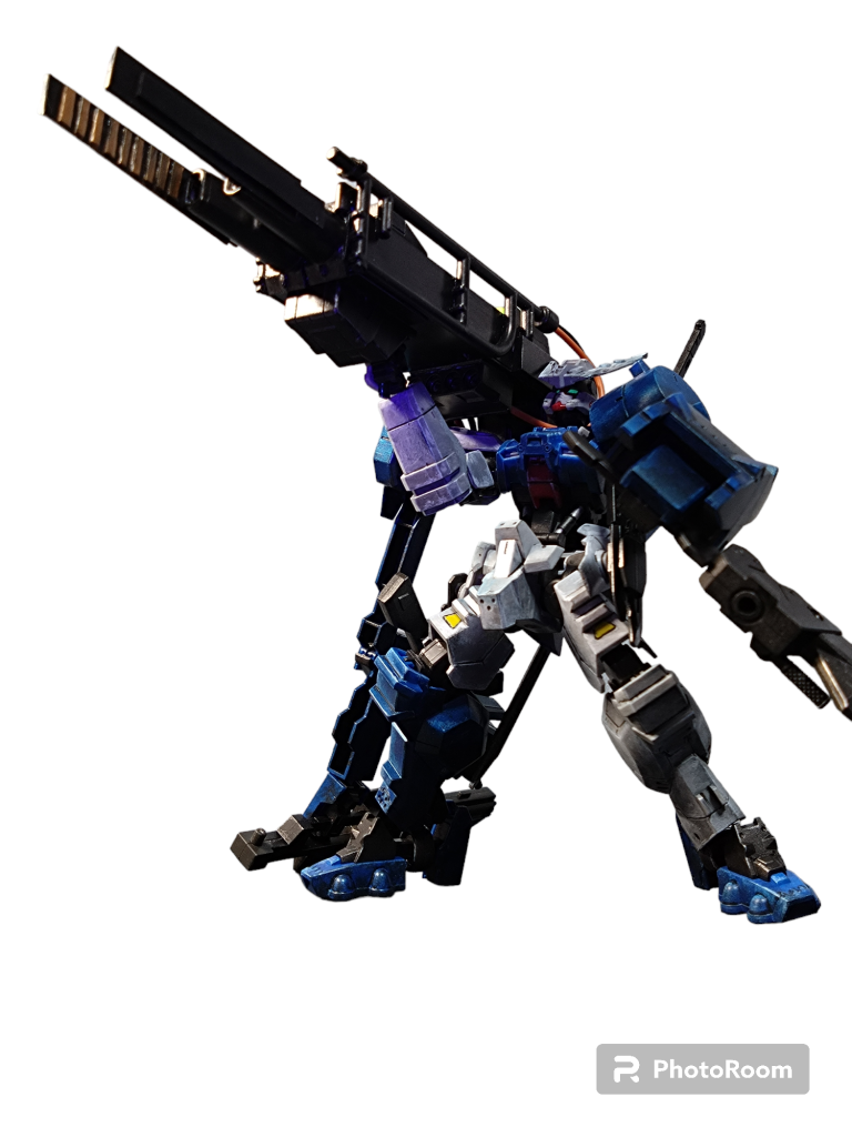 アピールショット1の白バージョン。