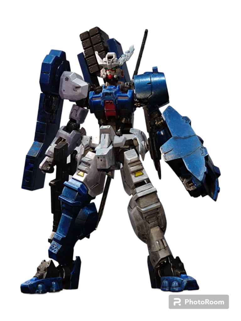 正面から。バルバトスの太刀とミサイルポッドを背中に装備。