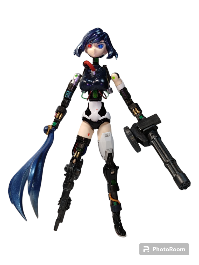 そうこうしながら製作も進むとアレッこの髪は何だかクローに見えてきたぞ！コレも手首とサイズがピッタリ。