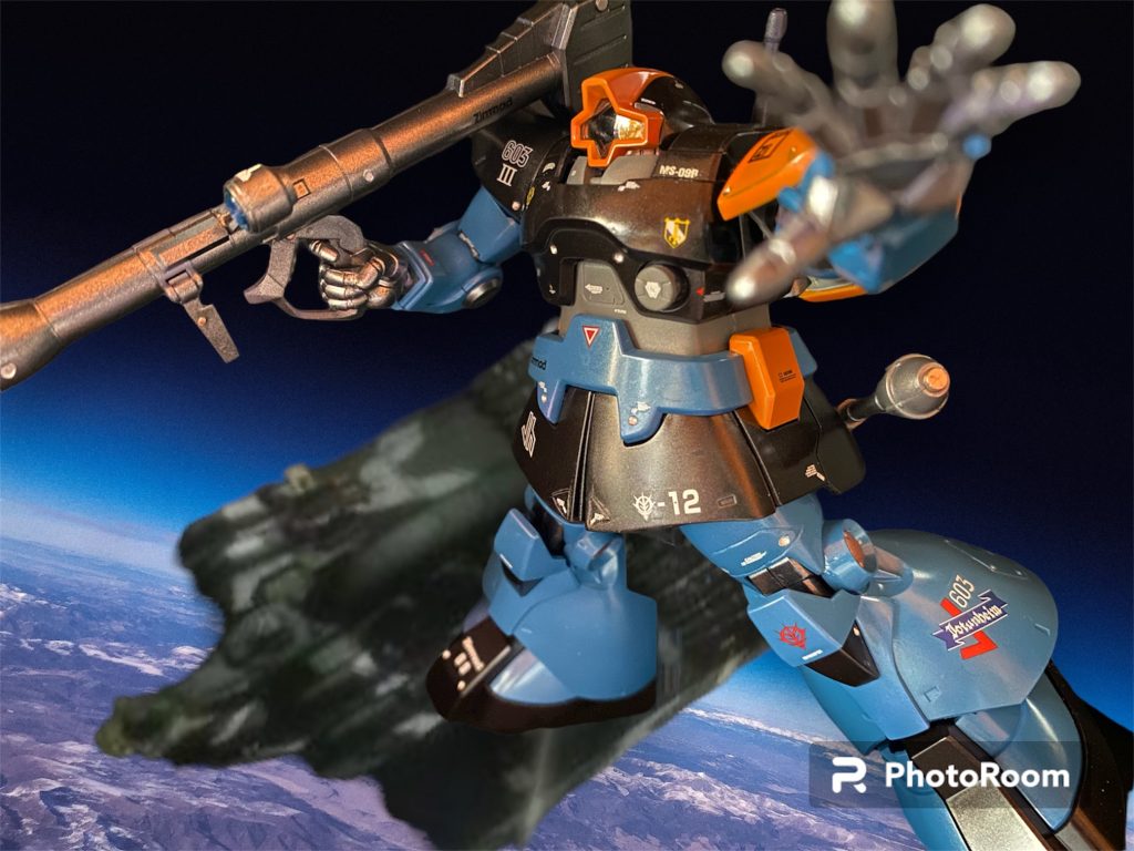 0079年11月29日サイド2暗礁宙域での最終評価試験中に、リックドム換装実証試験機とカンナ・メルクーア軍曹は初陣ながら、測らずも遭遇せしジムタイプ1機と母艦のコロンブス級を戦闘不能にす。試作型ビームバズーカは、実弾兵装を遥かに上回るの威力と弾速を記録するも、発射後に暴発、これを損失。恐らくはビームバズーカ砲身内ジェネレータの高負荷と排熱に起因する問題と思われる。解決にはやはりMS本体のジェネレータ高出力化の必要性を認む。然れども、その爆発よりテストパイロットを無事帰還せしめた事により、リックドム本体の堅牢性には疑いの余地無し。何よりも操縦士の生存率向上に大きく寄与する優秀な機体と評価す。第603技術試験隊　オリヴァー・マイ技術中尉今回の試験報告を受け、技術本部設計局はビーム兵器運用機として新たにリックドムRS型の開発を決定。この後、リックドムとメルクーア軍曹はア・バオア・クー防衛戦に至るまで転戦、無事終戦を迎えたと言う。