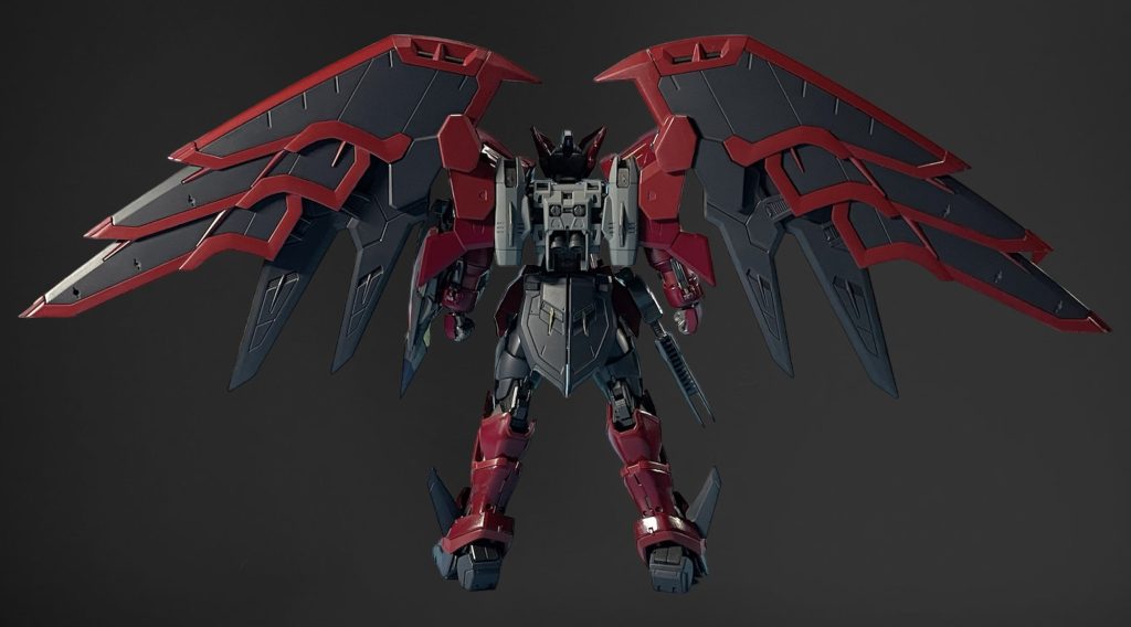 今回のカラーリングは、黒の面積をもう少し追加してみても面白いかもしれないと思い、足と羽を黒くしてみました☝🏻太腿も白よりも黒くしてみたほうが、よりまとまりが出せると思い黒に変更しています😌