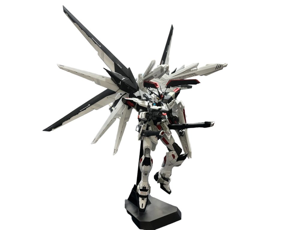 MG 1/100 フリーダムガンダム Ver.2.0–3枚目/制作者：TA02