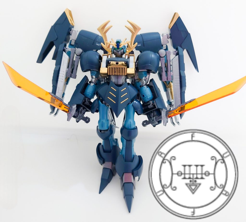 正面。なんやかんやで足を延長していたら、HGなのにMG並みの大きさになってしまいました。