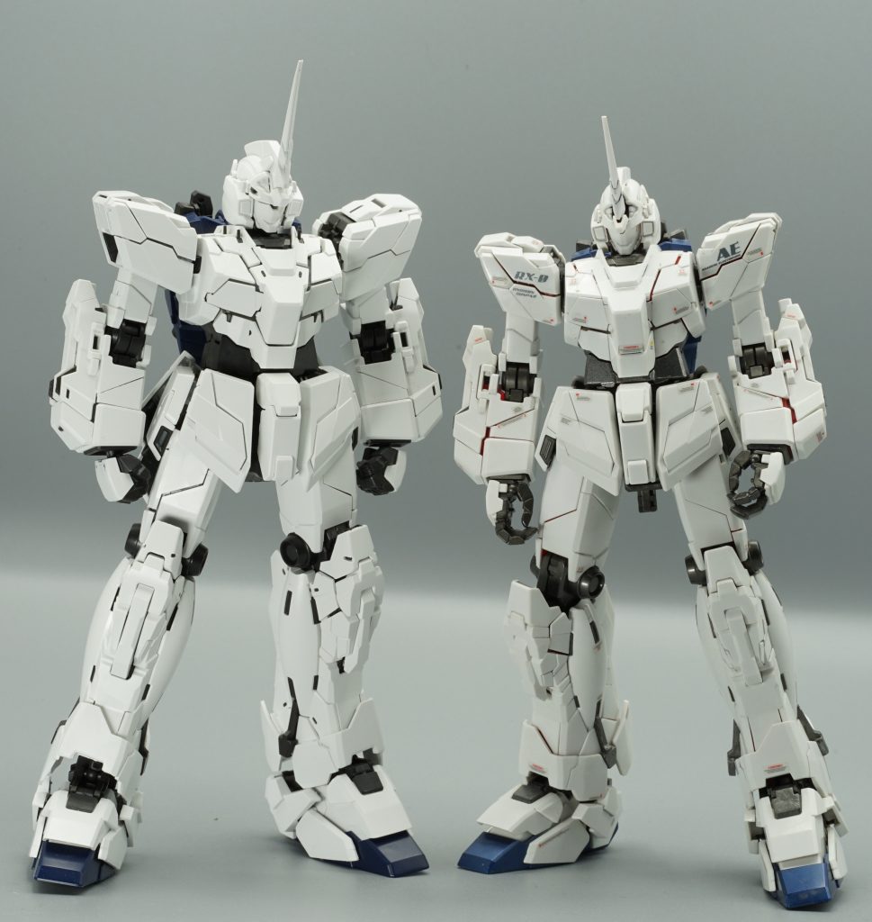 今は、ユニコーンガンダム作っています。左側がMGEXで右側がMGで最終的にはデストロイモードとユニコーンモードで作成します。進捗は武器類の表面処理中です。来年の御披露目になると思います。正月休み期間になるべく作業を進めたいですね。