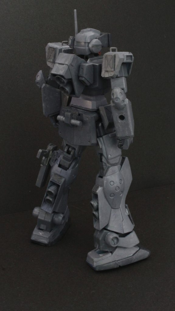 機体の改造としては、そのままのジムスナの上半身だとおもちゃ感が感じられて、腕回りや腹部の延長やパーツ変更等で改造してできるだけMGのジムスナのスタイルに寄せてみた。