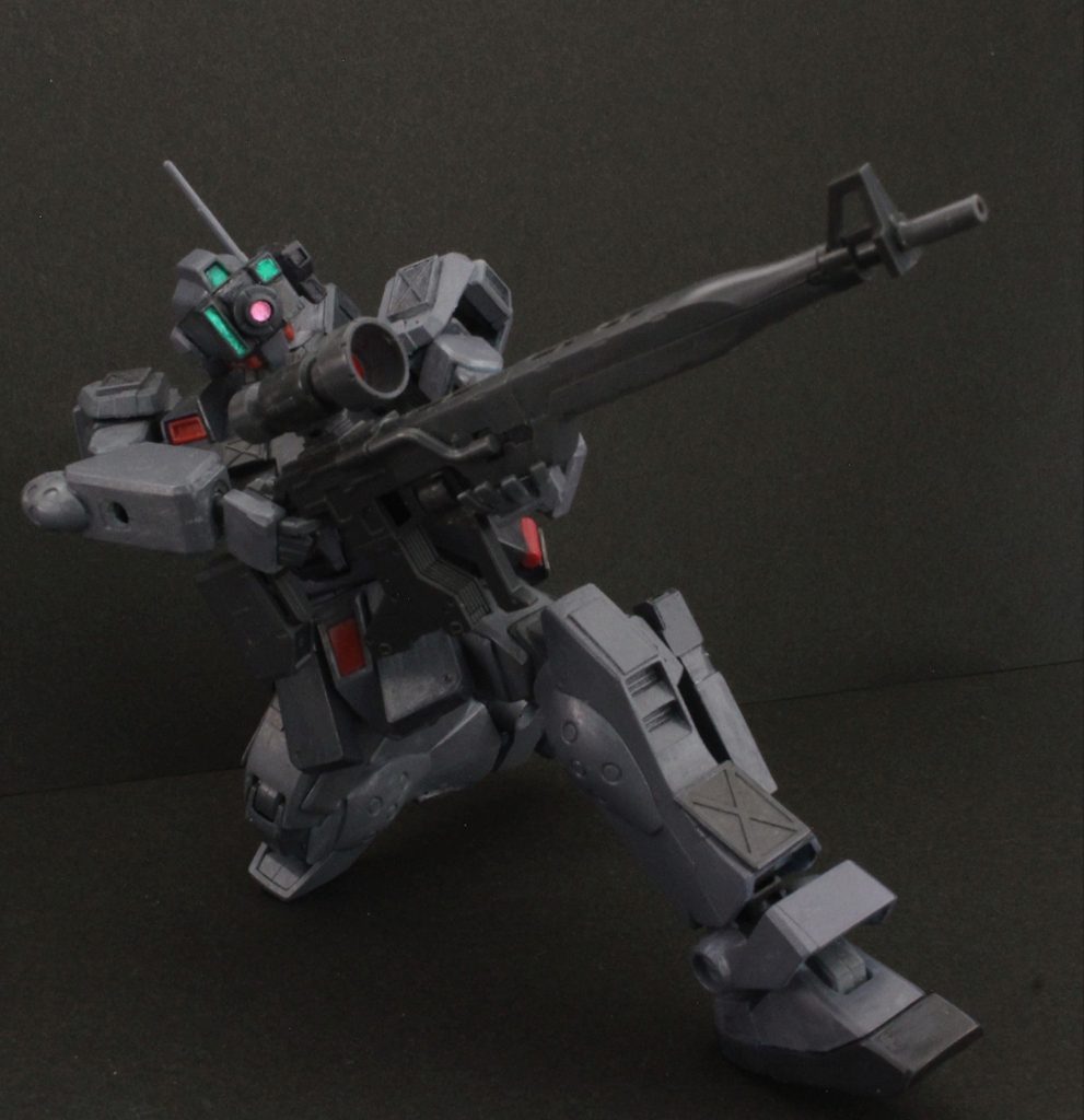 武装は、標準の連邦軍規格の兵装は装備可能である。