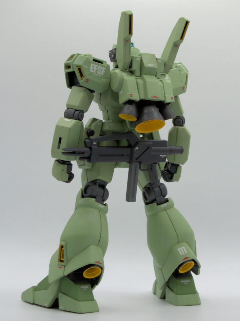 ネオジム磁石で武器を懸架できるようにしています。(#^^#)