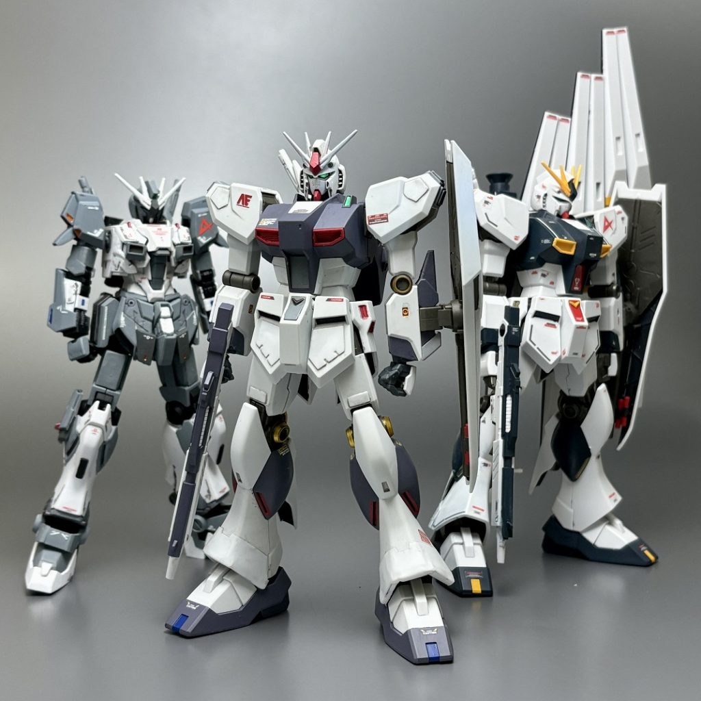 アムロプランは構想だけだったのかもしれませんが、まぁ、実現していたら「アムロプラン、ファーストロット、サイコフレーム搭載機」という流れだったんでしょうね。