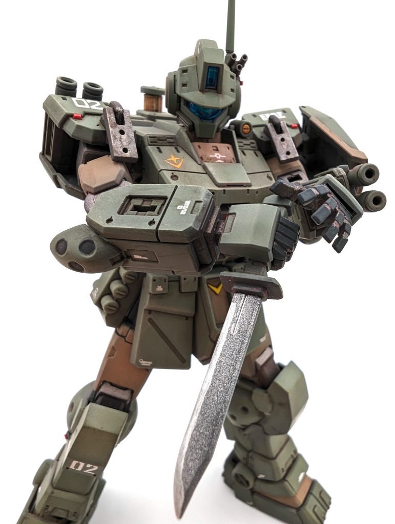 ヒートナイフらしいんですが何色が正解なんでしょね レンジャー部隊なので敵を倒すというよりサバイバルツールと解釈しました