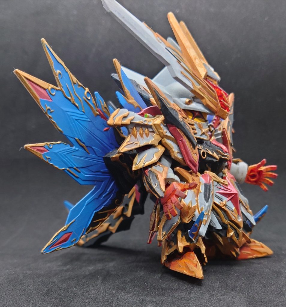 手足のクリア部分は熱の塗装のグラデをしてます。