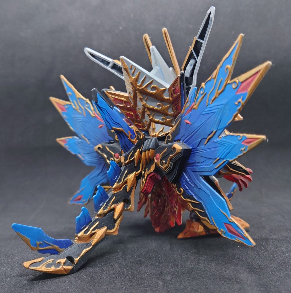 羽は青のグラデを筆塗りで。背びれも羽判定で青にグラデしました。塗装はカロリー高めでしたがなかなか楽しくぬれました