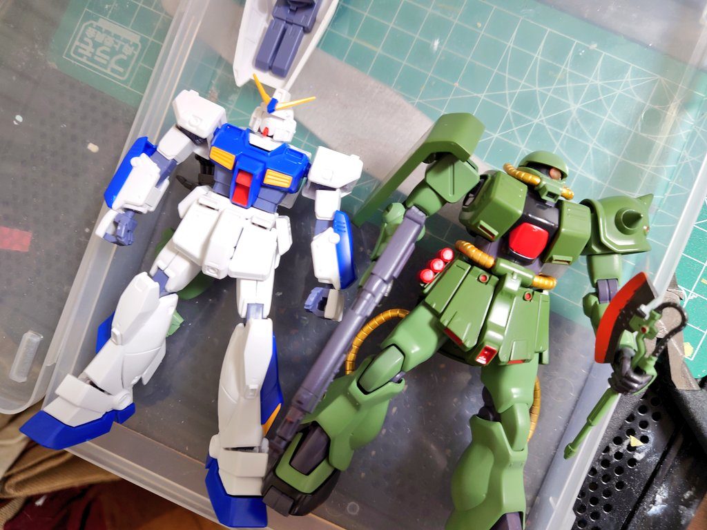 実は、アレックスも同時に作成中です！「バーニィもう戦わなくってもいいんだよ」のシーンジオラマ作りたいので、目下制作中です！