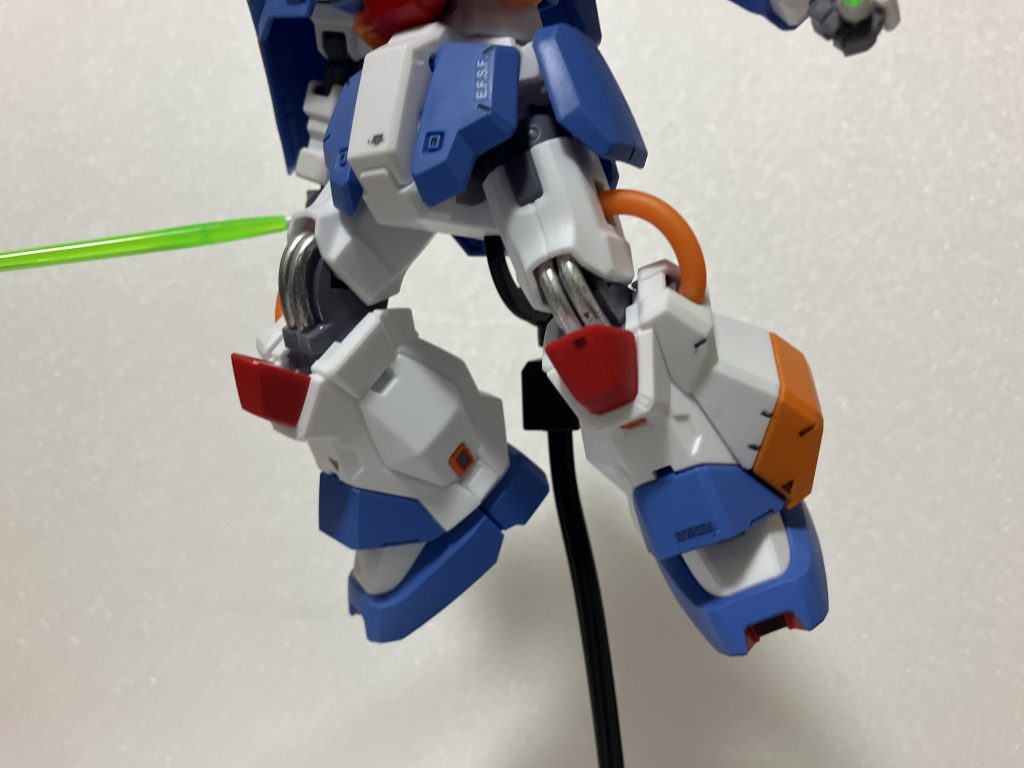 この脚がかっこよすぎる(≧∀≦)箱絵に一目惚れしました！