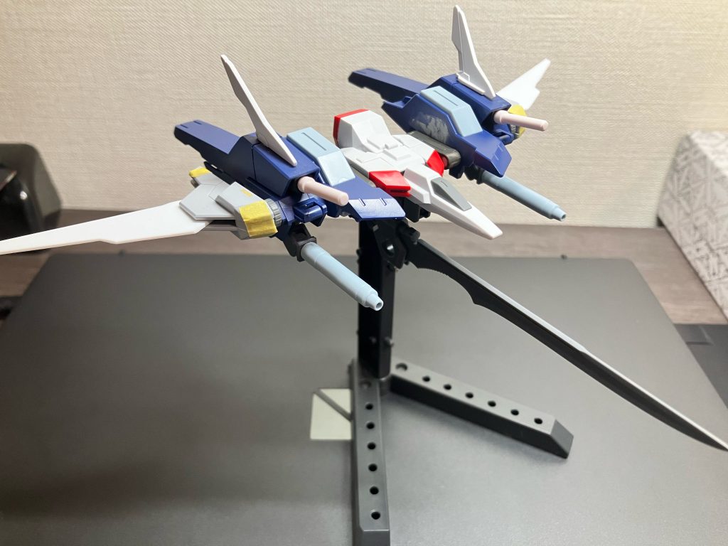 背負い物ルナゲイザーのウイング（？）の形がなんか気に入らなかったのでこちらもプラバンから切り出し。グランドスラムで突撃できそうです。もしいいアイデアが浮かべば随時反映していければと思ってます。