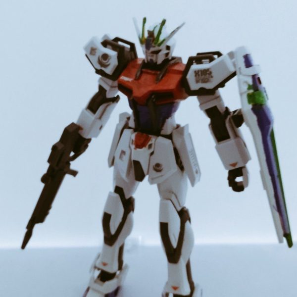 EG GAT-X105 ストライクガンダム(ロゴス討伐隊カラー)