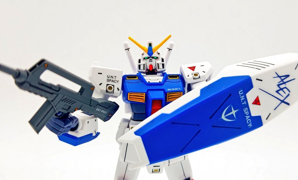 ビーライ持たせにくくて草ァ！