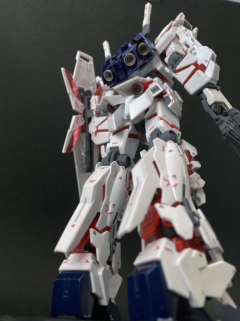 立像を意識したのか煽り気味の写真が多めです。