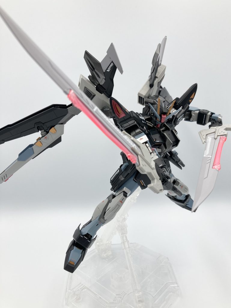 元のMGノワールはびっくりするぐらい足が開かないんでね…そのうちver.rm出るんでしょうか