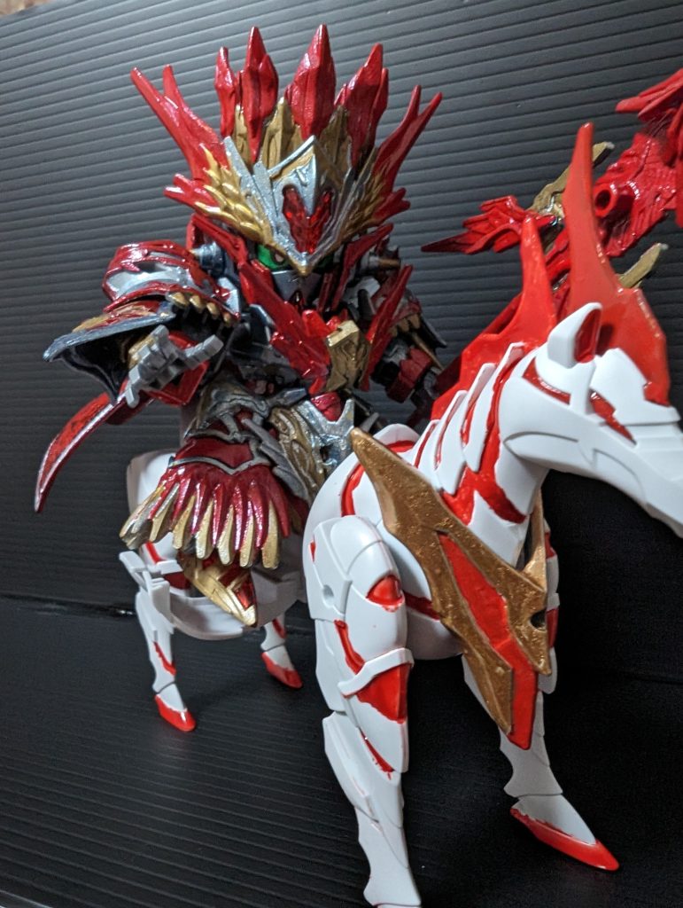 軍馬に乗せました。軍馬も炎属性に合わせて赤く塗装しました。ポケモンにこんなのいたような・・・