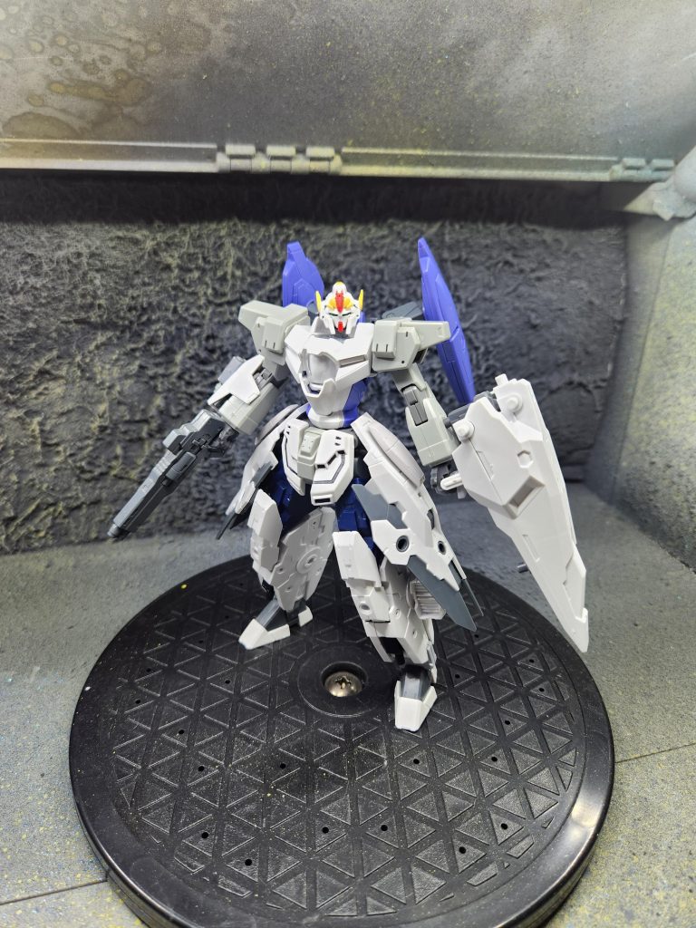 Made this last year, using the 1.5 Gundam as the main part of the body, EZ-SR for arms, and the rest being 30MM parts to make this. And of course, I use the Shining Break head. (Same as the Mk.I with different V fin.)